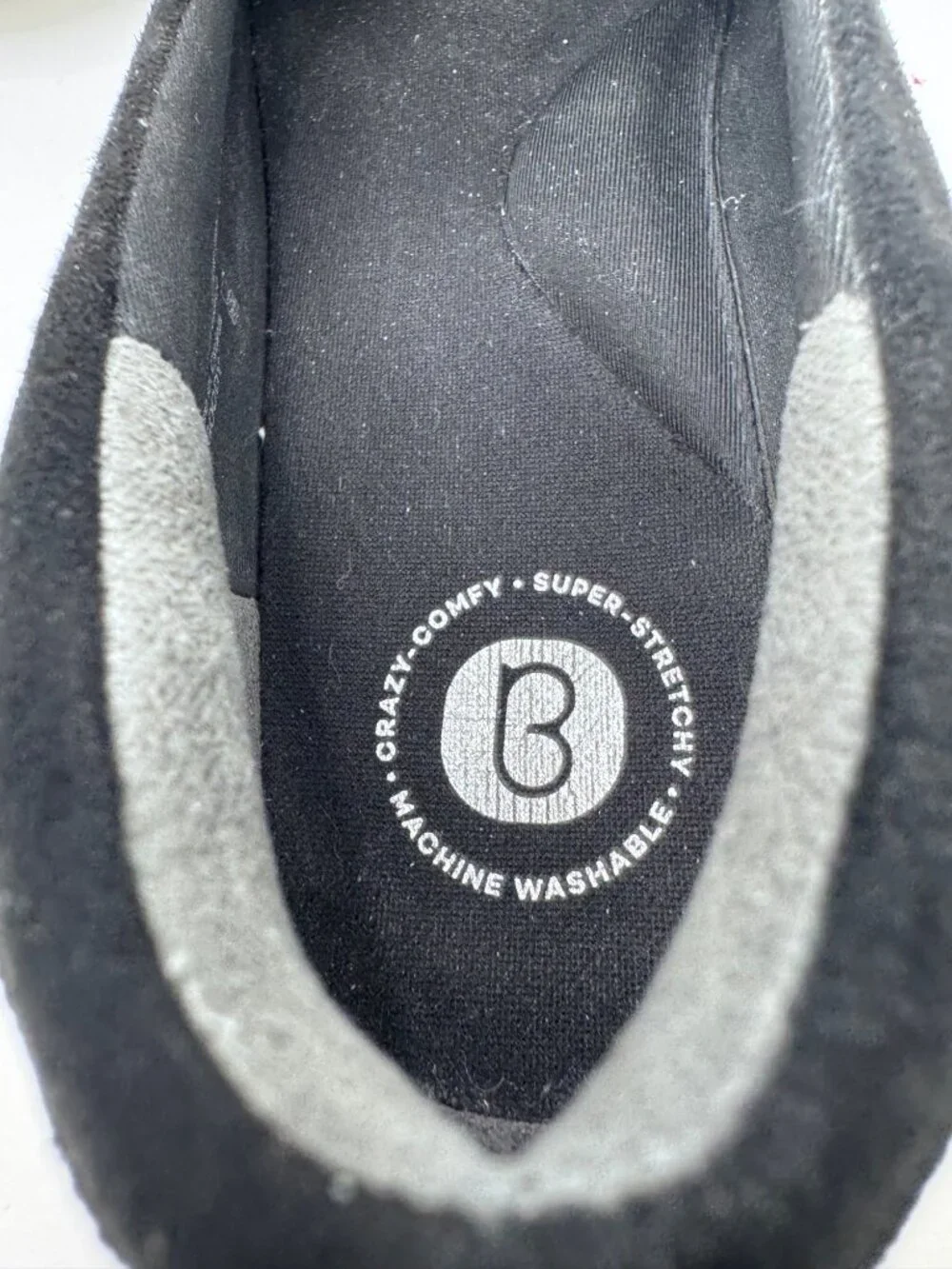 BZees Womens Size 9W Black Slip-On Shoes Cushioned Insoles Lightweight Design